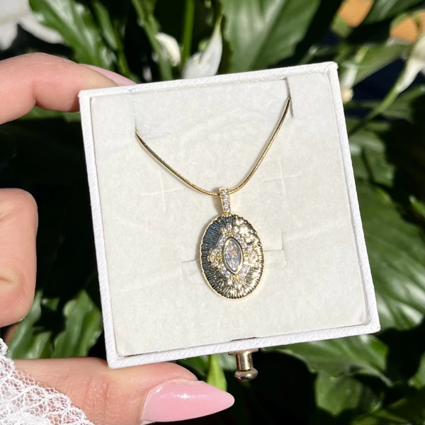 Taşlı Oval Vintage Kolye I Çelik