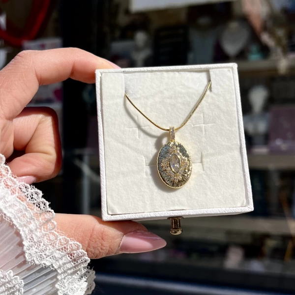 Taşlı Oval Vintage Kolye I Çelik
