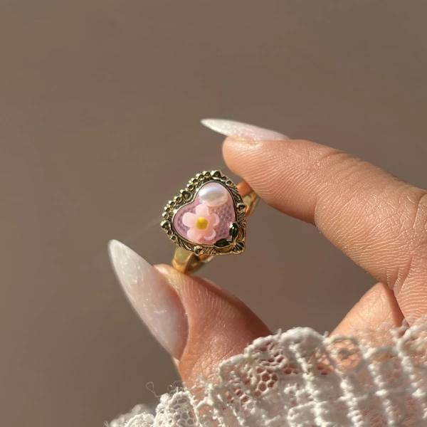 Pembe Kalp Sanat Yüzük