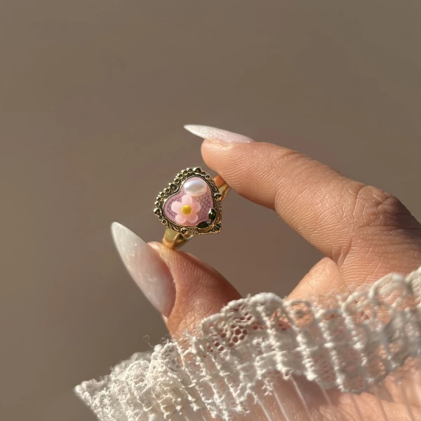 Pembe Kalp Sanat Yüzük