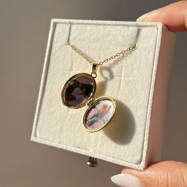 Çİft Fotoğraflı Midyeli Oval Kapaklı Kolye