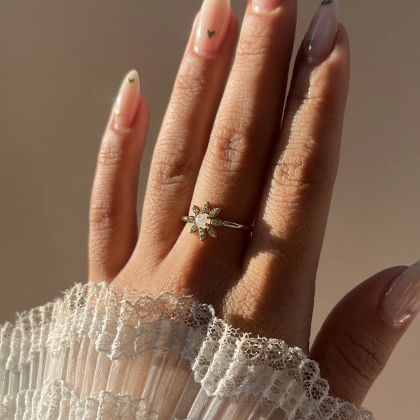 Opal Taşlı Papatya Yüzük
