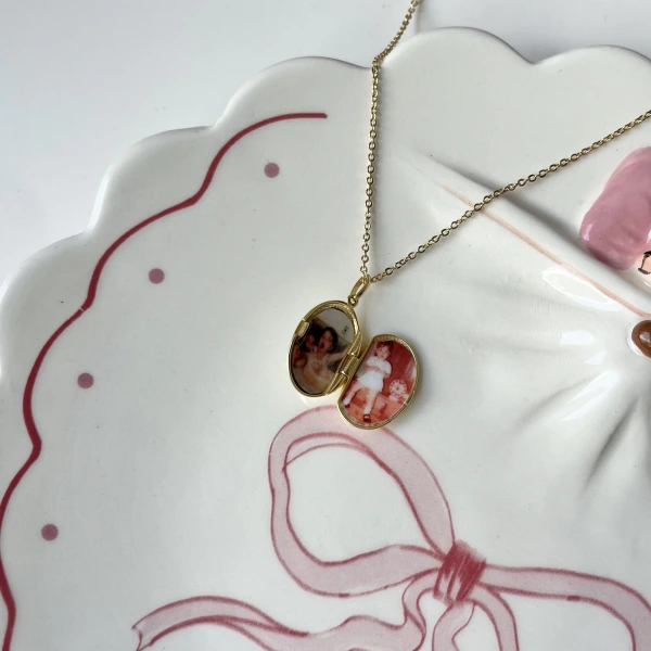 Turkuaz Taşlı Oval Fotoğraflı Kolye (1,4 cm)