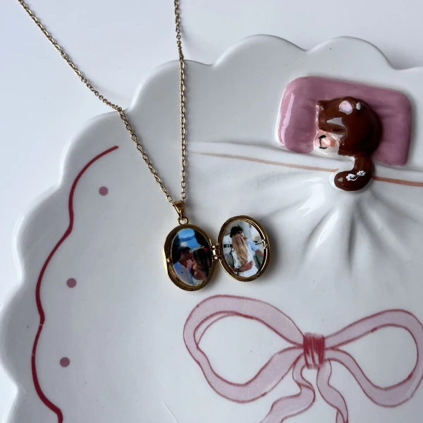 Tavşan Desenli Oval Fotoğraflı Kolye (1,7 cm)