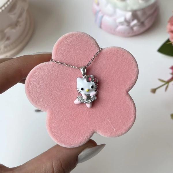 Dansçı Hello Kitty Kolye