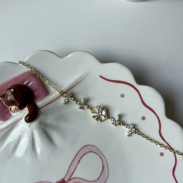 Çiçek Charmlı Bileklik