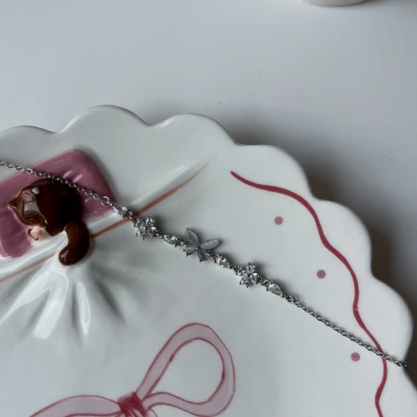 Kelebek Charmlı Bileklik