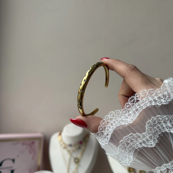 Yıldız Taneli Kelepçe Bileklik