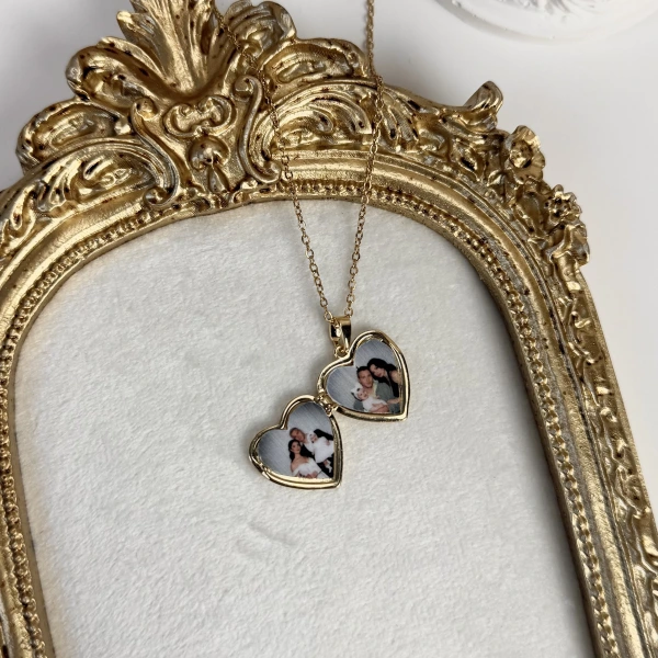 Çiçek Motifli Fotoğraflı Kolye