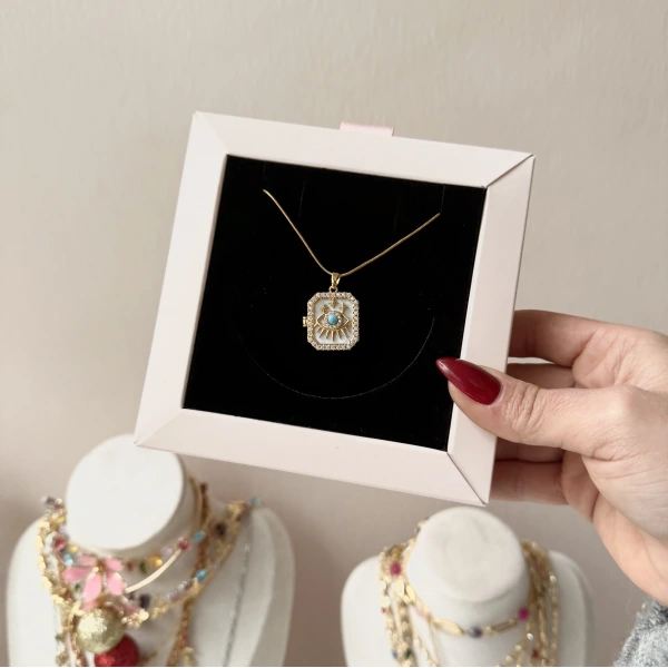 Göz Desenli Fotoğraflı Kolye