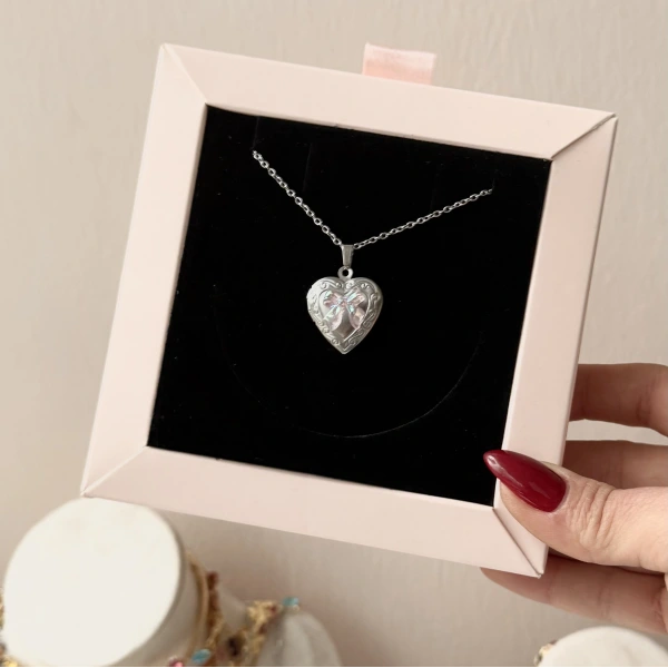 Fiyonklu Fotoğraflı Kalp Kolye