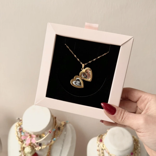 Fiyonklu Fotoğraflı Kalp Kolye