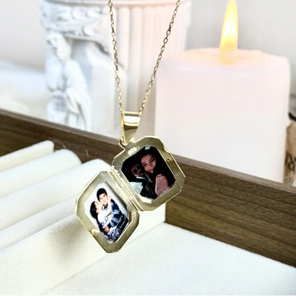 Yazılı Köşeli Fotoğraflı Kolye