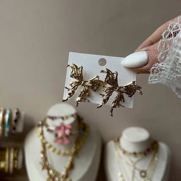 Antique Butterfly Küpe