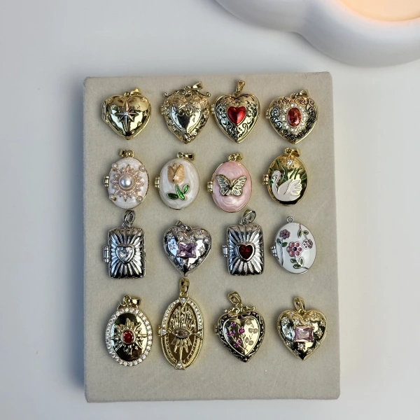 Desenli Fotoğraflı Kapaklı Kolye