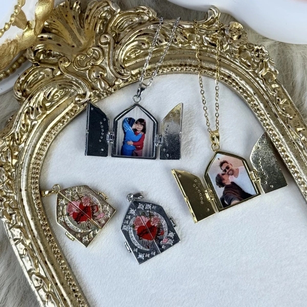 Desenli Pencere Fotoğraflı Kolye
