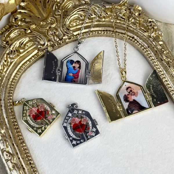 Desenli Pencere Fotoğraflı Kolye
