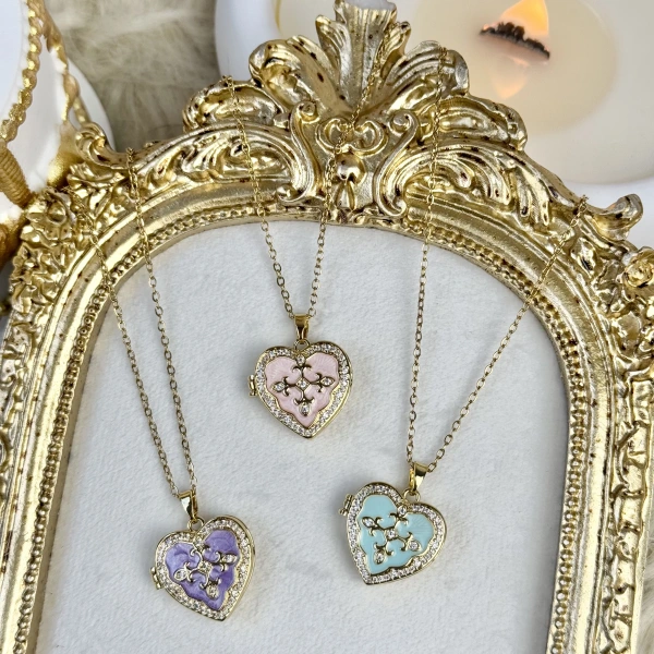 Kalp Motifli Fotoğraflı Kolye