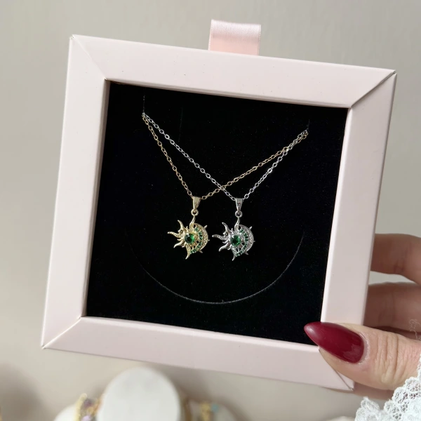 Yakan Gökyüzü Kolye