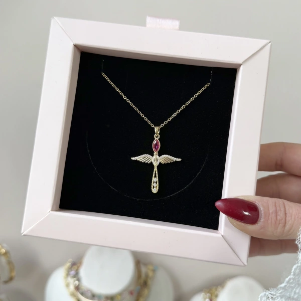 Kırmızı Taşlı Melek Kolye