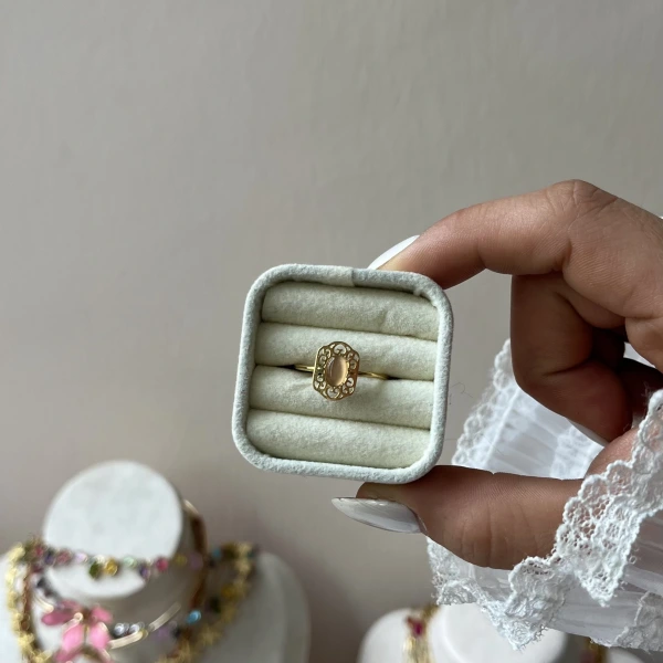 Royal Heritage Yüzük