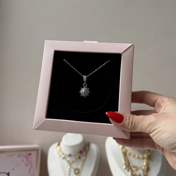 Helios Güneş Kolye