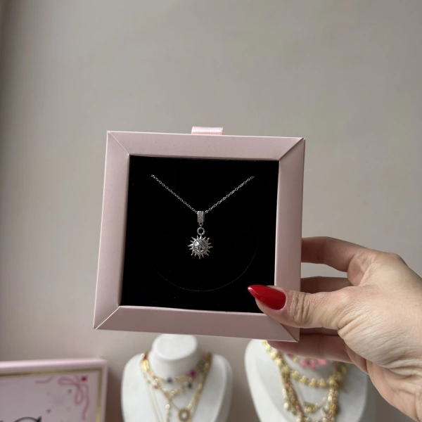 Helios Güneş Kolye