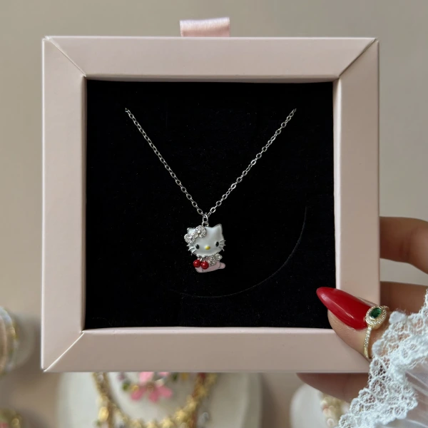 Sweet Hello Kitty Kolye