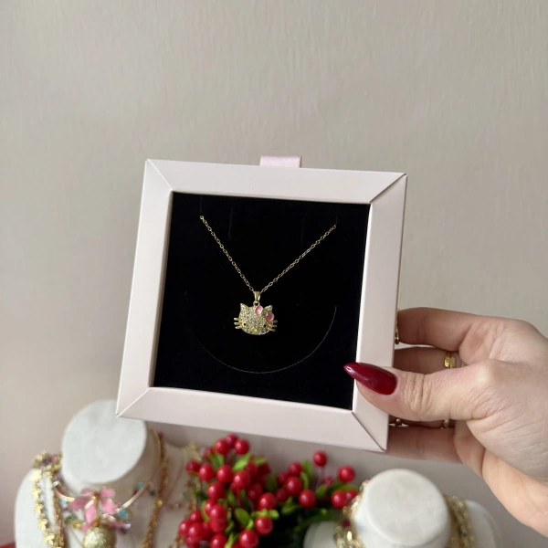 Golden Hello Kitty Kolye