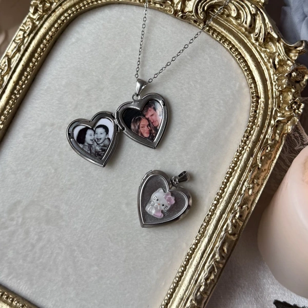 Hello Kittyli Fotoğraflı Kolye (1,8 cm )
