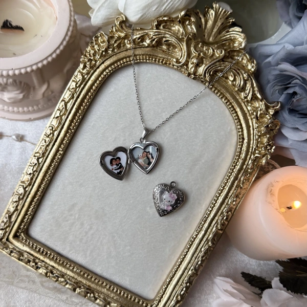 Hello Kittyli Fotoğraflı Kolye ( 1,5 cm )