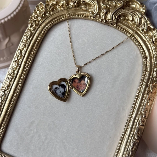 Gül Charmlı Fotoğraflı Kolye (1,5 cm )