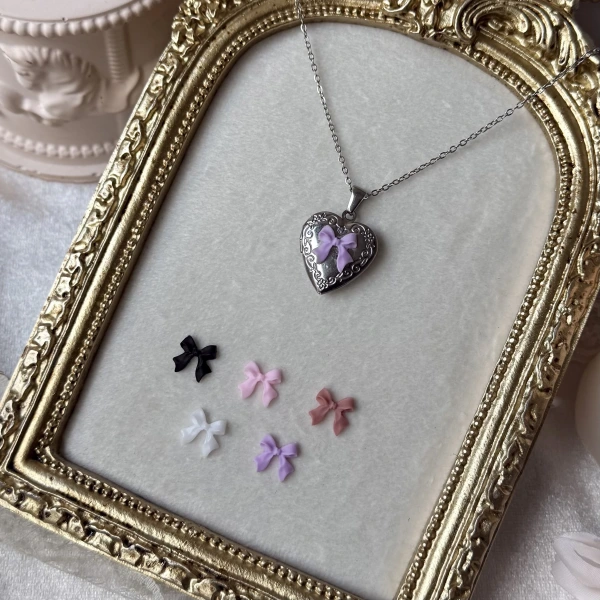 Fiyonk Charmlı Fotoğraflı Kolye