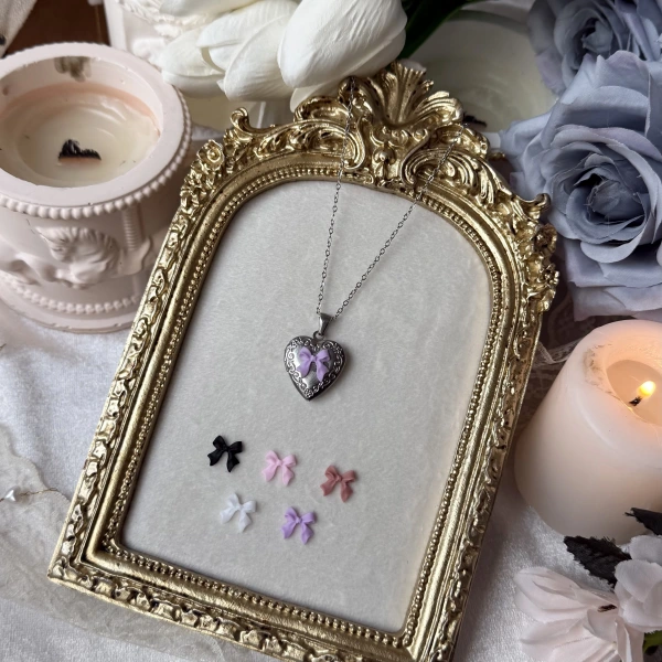 Fiyonk Charmlı Fotoğraflı Kolye