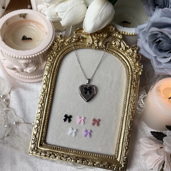 Fiyonk Charmlı Fotoğraflı Kolye ( 1,8 cm )