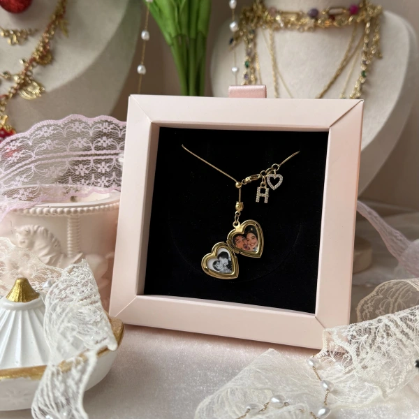 Harfli Asansörlü Fotoğraflı Kolye ( 1,5 cm )