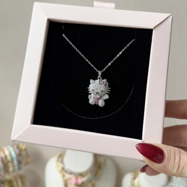 Niva Hello Kitty Kolye