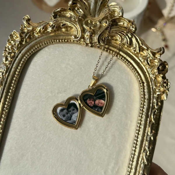 Düz Kapaklı Fotoğraflı Kolye ( 1.8 cm)