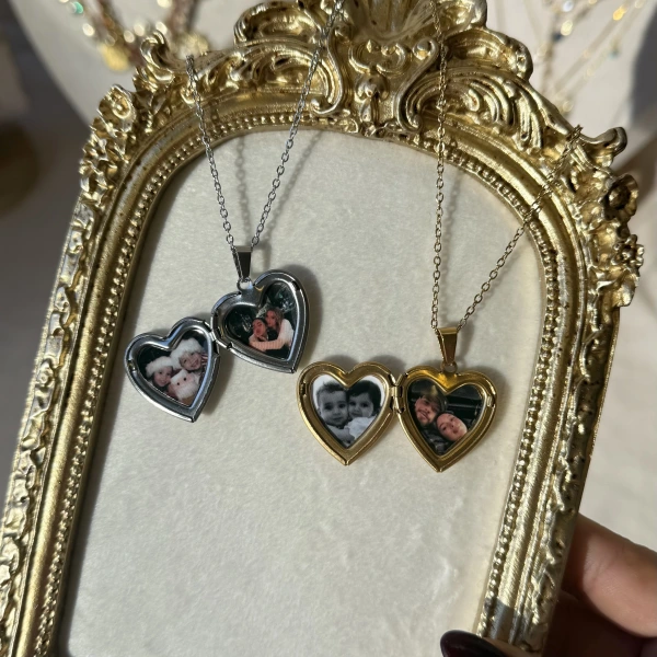 Düz Kapaklı Fotoğraflı Kolye ( 1.8 cm)