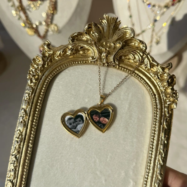 Düz Kapaklı Fotoğraflı Kolye ( 1.8 cm)