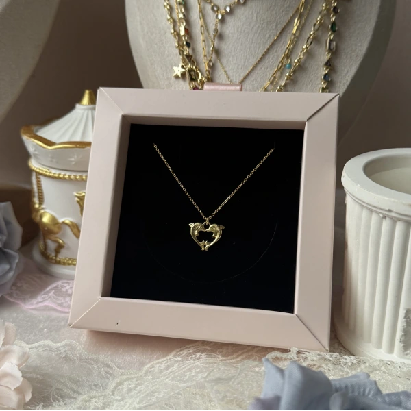 Aurelia Dolphins Kolye