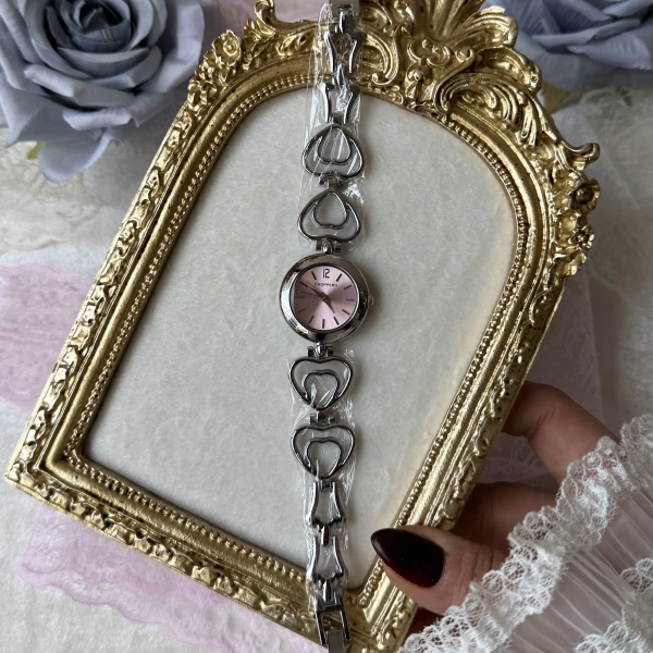 Kalpli Kordonlu Pembe Saat