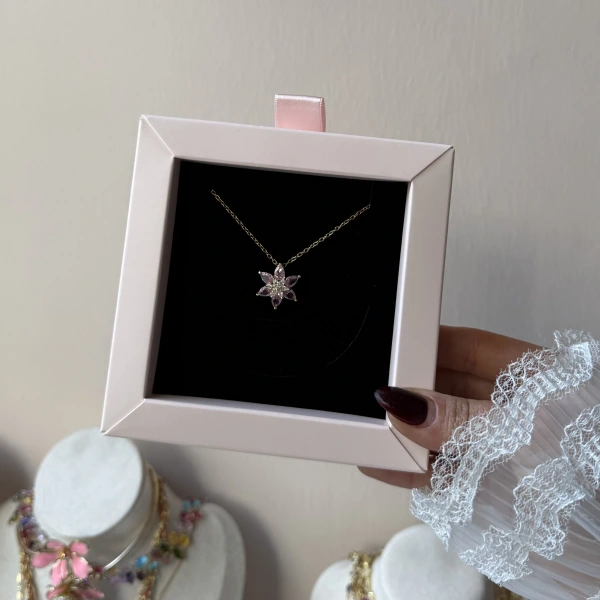 Crystal Flower Kolye