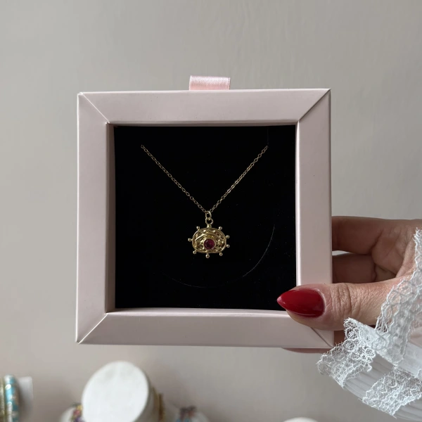 Kırmızı Taşlı Vintage Kolye