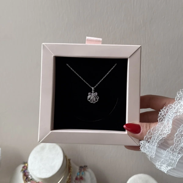 Toz Pembe Taşlı Midye Kolye