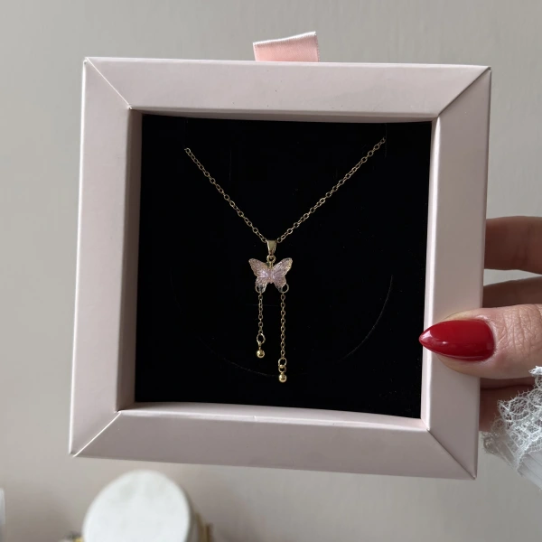 Toz Pembe Taşlı Kelebek Kolye