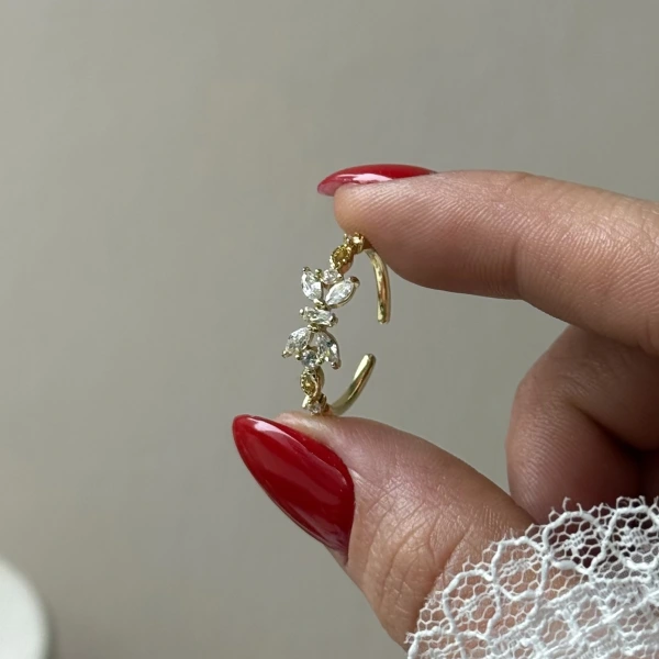 Valeri Taşlı Yüzük