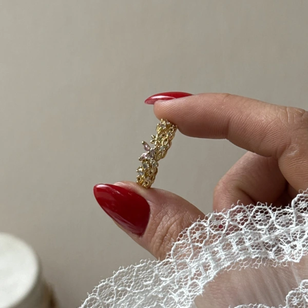 Luna Taşlı Yüzük