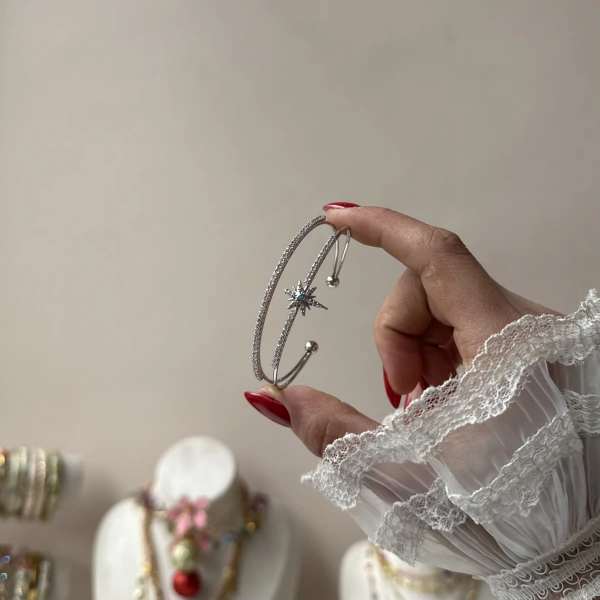 Prenses Kuzey Yıldızı Kelepçe Bileklik