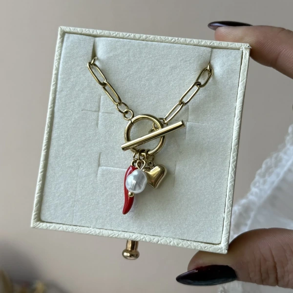 Pearl & Pepper Charmlı Kolye